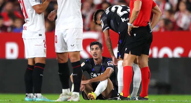 Carlos Fernández, otra vez lesionado en su vuelta a casa