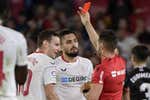 Las dos entradas al tobillo y a la rodilla que han dejado al Sevilla con nueve