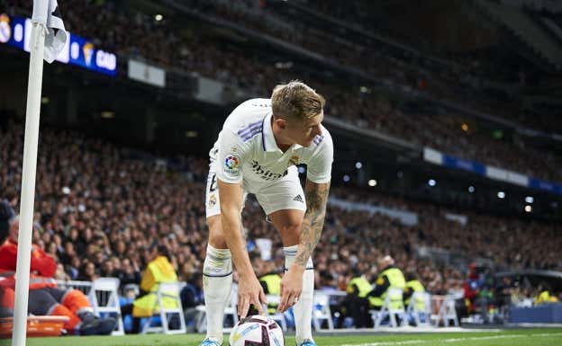 Kroos, durante el partido ante el Cádiz.  GETTY
