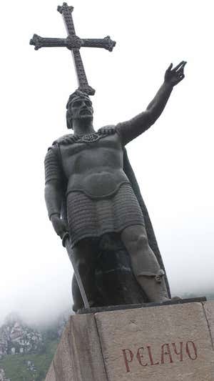 Estatua de Don Pelayo en Asturias.  GETTY IMAGES