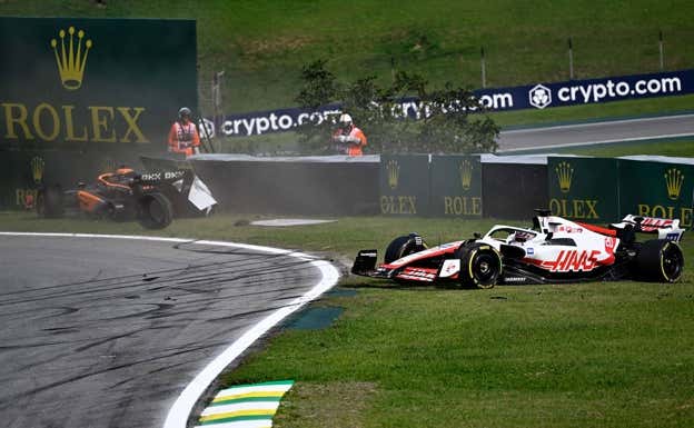 Accidente entre Daniel Ricciardo y Kevin Magnussen en el GP de Brasil 2022 de F1.  Getty Images