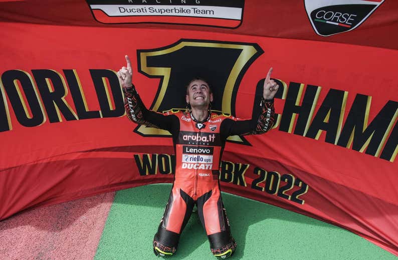 Cocina, Atleti y entrenamiento mental: así es Álvaro Bautista, el nuevo rey de las SBK