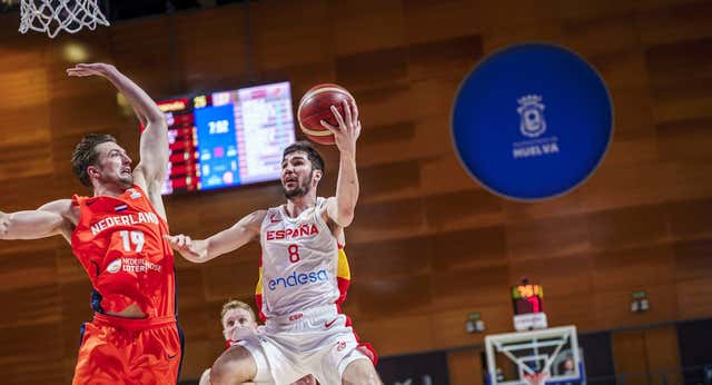 La selección española vive la fiesta más larga del mundo