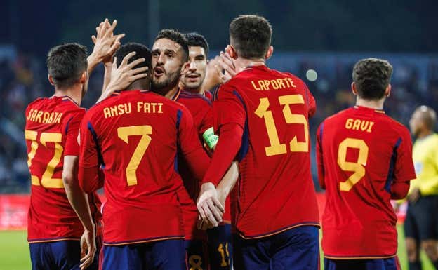 España celebrando el gol de Ansu Fati. @SEFUTBOL