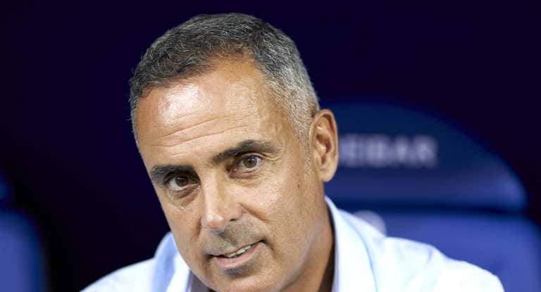 José Gomes, en un partido con la Ponferradina.