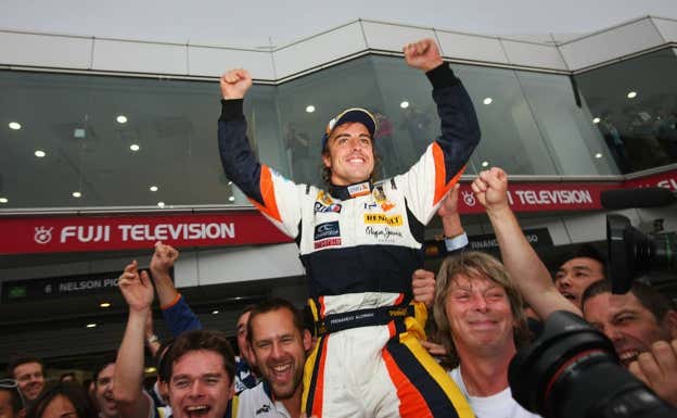 Alonso celebra la victoria en el GP de Japón de 2008.  GETTY