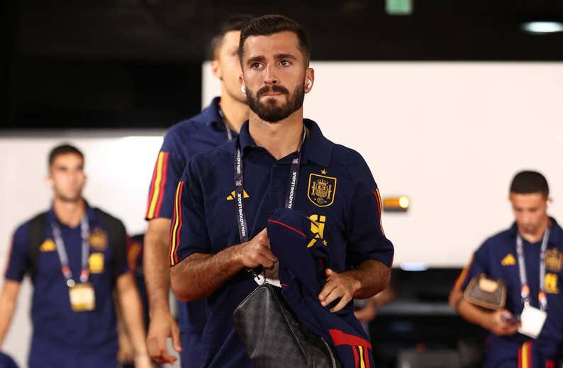 Gayà: “No es fácil asimilar que uno de mis sueños se va al traste por un esguince leve”