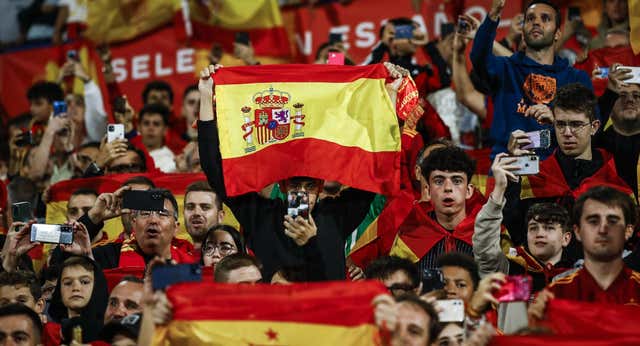 800 aficionados españoles viajan a Doha para el estreno