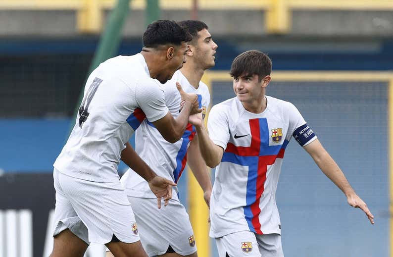 El once de la Masia que puede hacer historia en un futuro próximo