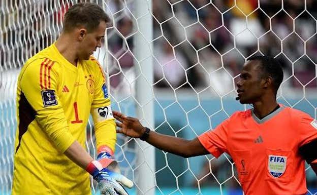Alemania se rebela contra la FIFA e incendia el Mundial con una foto para la historia