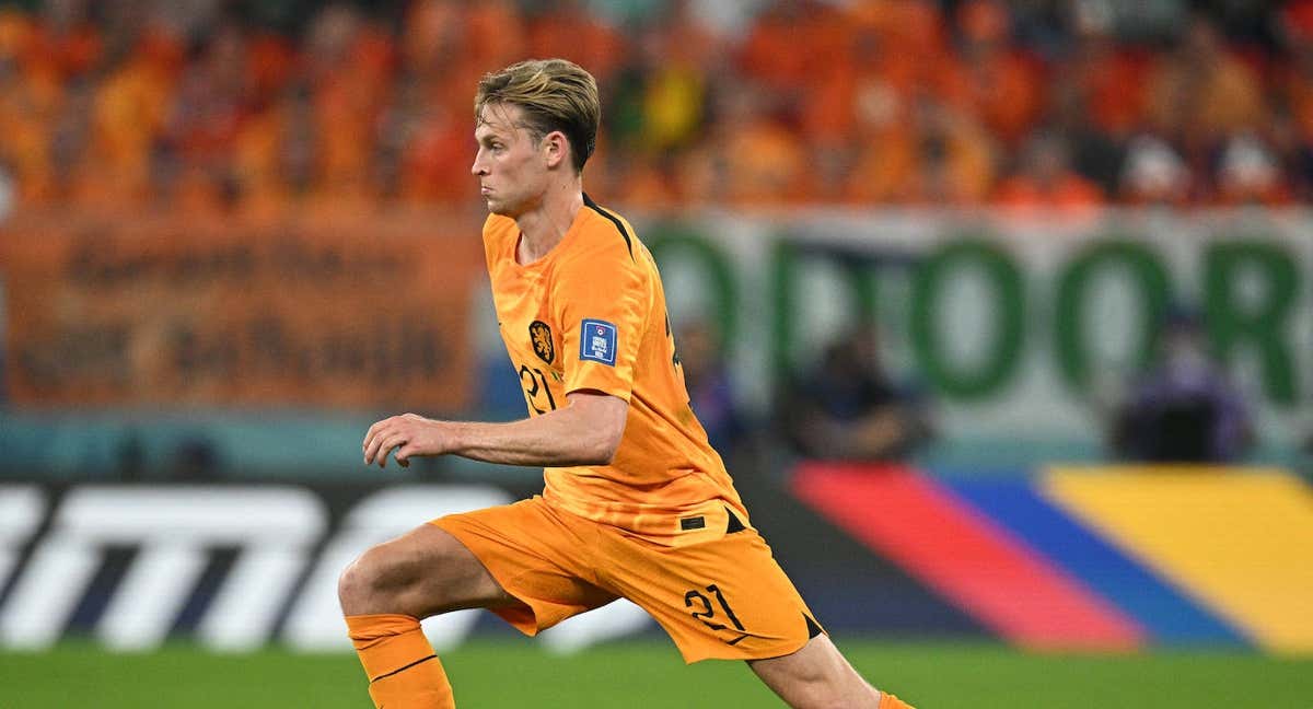 Frenkie De Jong durante el debut /Getty