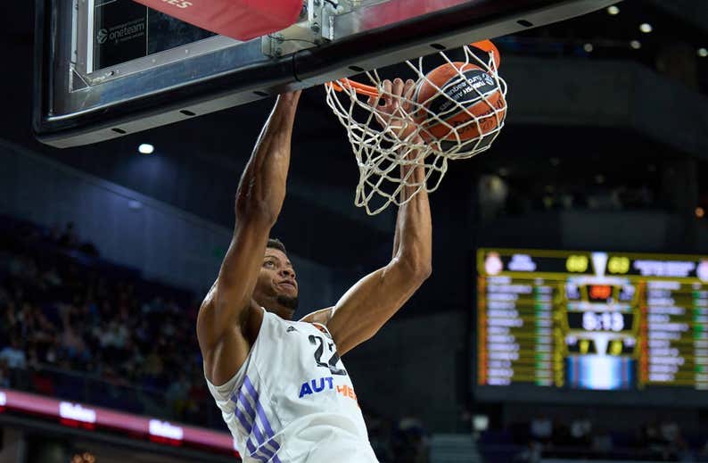 El 'champions', los duelos de triples y cánticos y la fiesta: el otro Madrid - Partizan