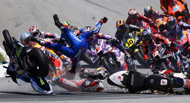 Un Mundial con 1.106 caídas que certifica los problemas de Honda en MotoGP