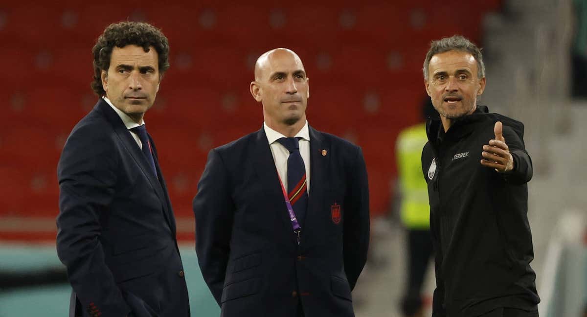 Molina, Rubiales y Luis Enrique, antes del España-Costa Rica del Mundial de Catar. /EFE