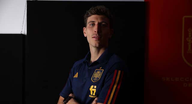 Pau Torres: «Cuanto antes juguemos contra Brasil, mejor»