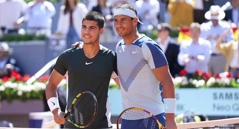 Alcaraz y Nadal, antes de su partido en el Mutua Madrid Open.