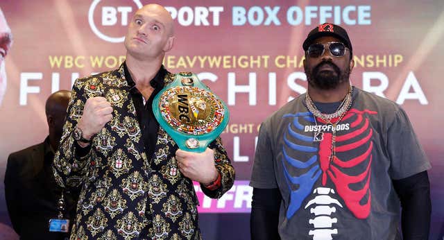 Fury, Chisora y otro baño de masas del rey del boxeo