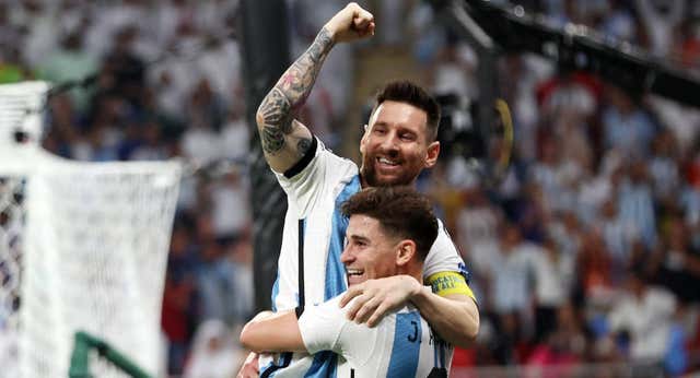 El mejor Messi devuelve a Argentina a cuartos