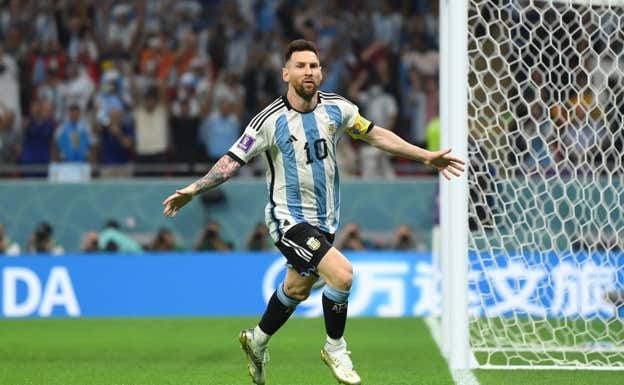 El mejor Messi devuelve a Argentina a cuartos