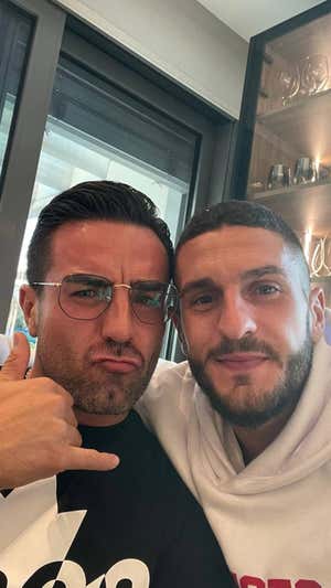 Borja y Koke, en una foto reciente juntos.  FAMILIA RESURRECCIÓN MERODIO