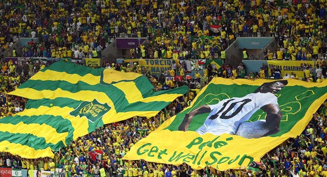 Brasil homenajea a Pelé: «Ponte bueno pronto»