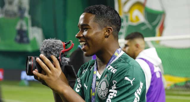 El Madrid repite con Endrick el caso de Vinicius y Rodrygo: «Mejor 60 ahora…»