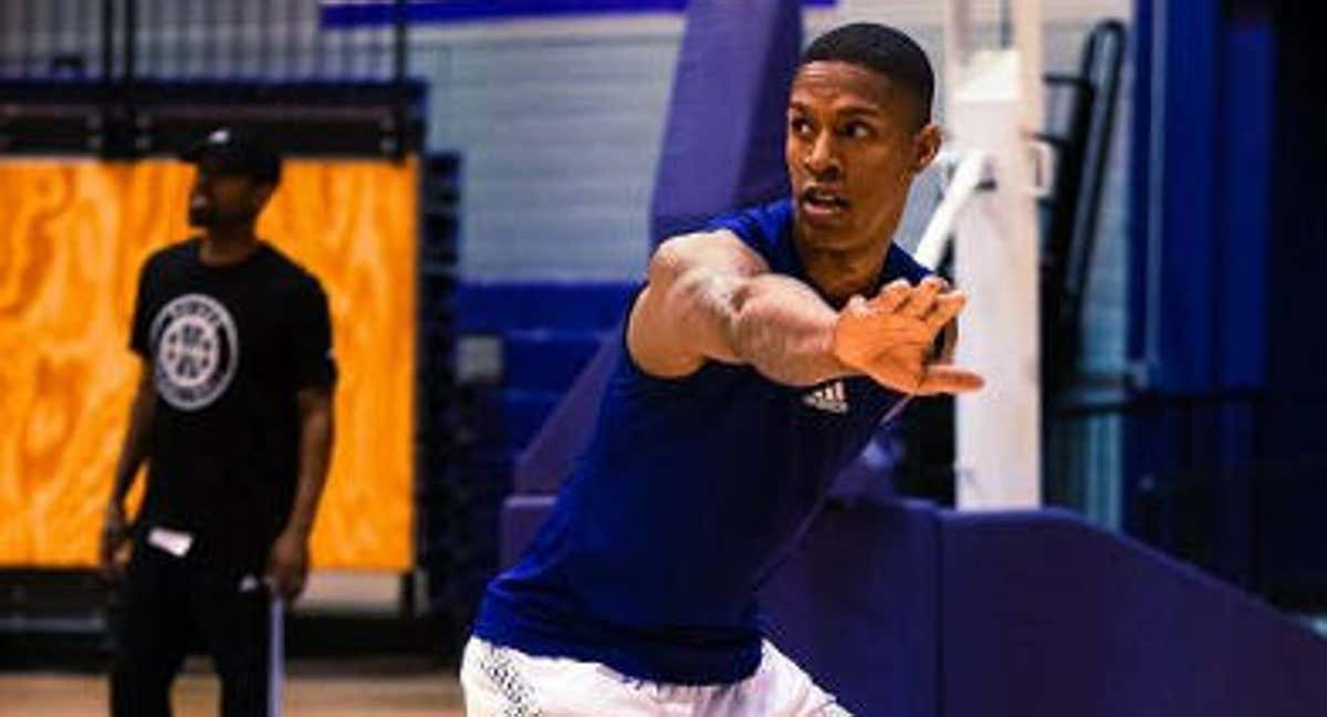 Enmanuel Hansel durante un entrenamiento con Northwestern State.
