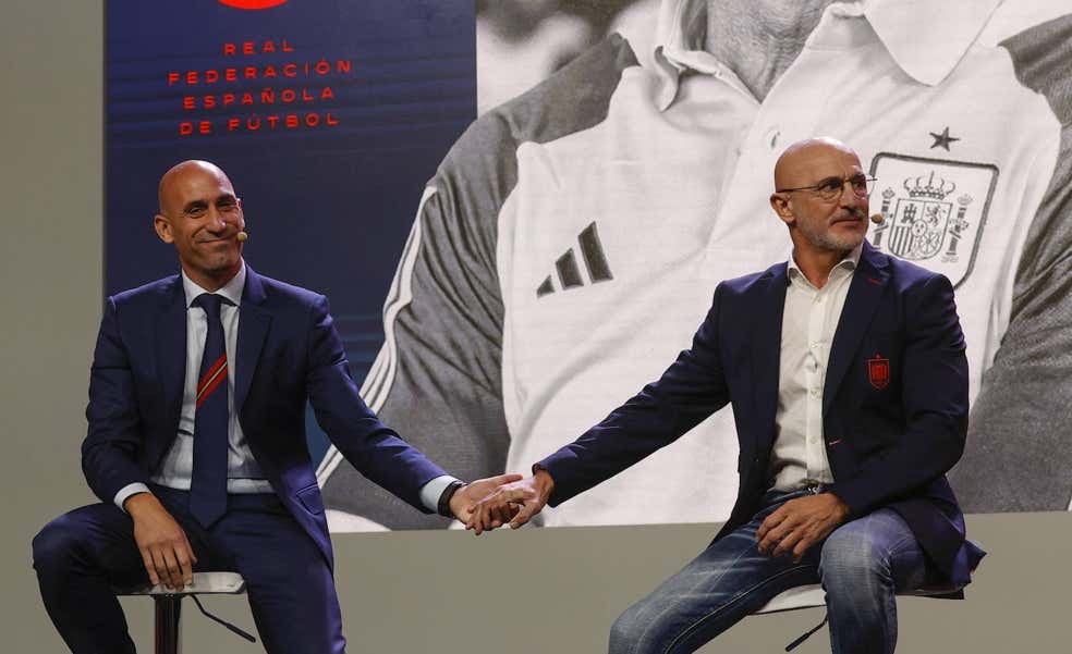 De la Fuente: «Si hay alguien que conoce el futuro y el presente del fútbol español, soy yo»