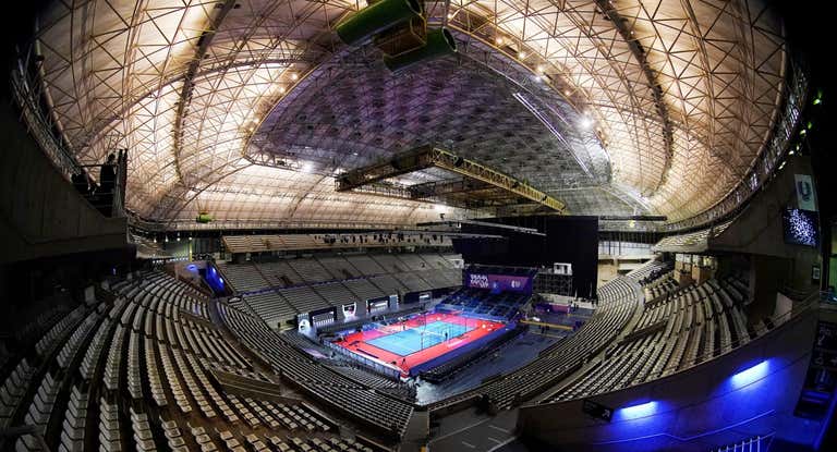 Palau Sant Jordi listo para el evento.