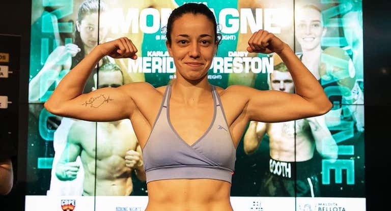 Karla Mérida posa tras el pesaje de su último combate.