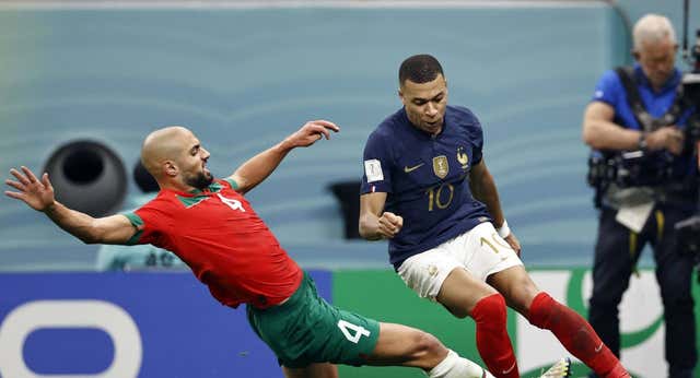 El Barça preguntó por Amrabat, pero ya cuesta 40 millones