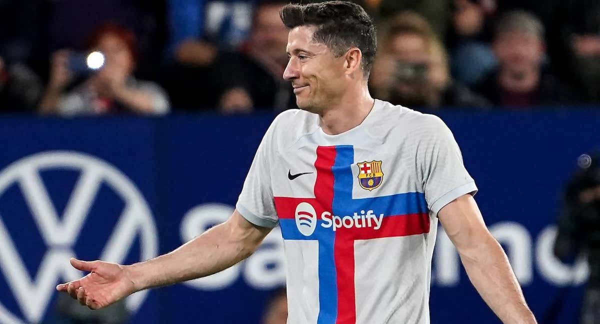Lewandowski no jugará los tres próximos partidos de liga./AFP