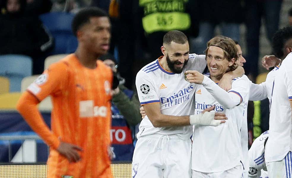 Modric, Casemiro, Courtois y Benzema, en el once ideal de L'Equipe