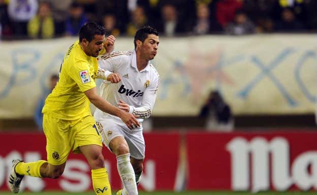 Gaspar es el tercer jugador con más partidos en la historia del Villarreal, en un partido ante el Madrid de Cristiano.  EFE