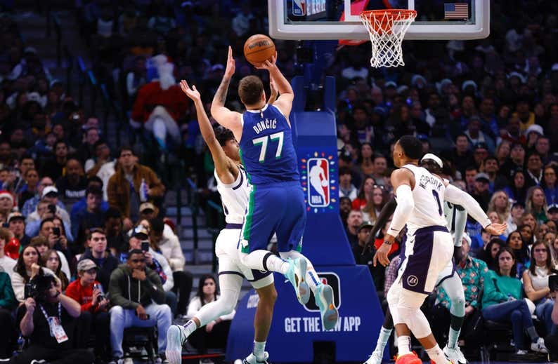 Luka Doncic lidera un cuarto épico de los Mavs para derrotar a los Lakers