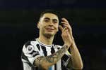 Un año después, una realidad distinta para Almirón y el Newcastle