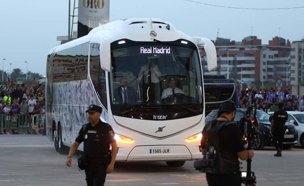 Dicen que el Real Madrid irá en bus a Cáceres y me echo a temblar