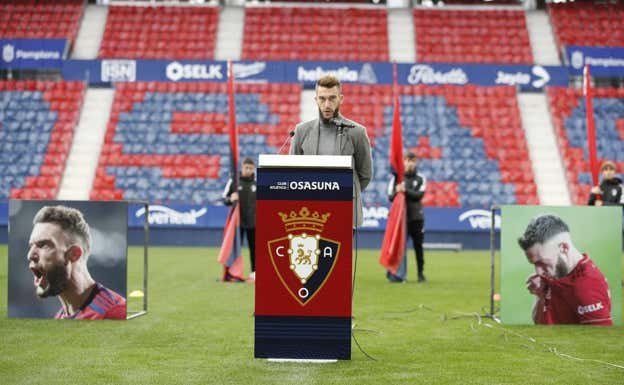 Roberto Torres, en el acto de despedida en El Sadar. Osasuna