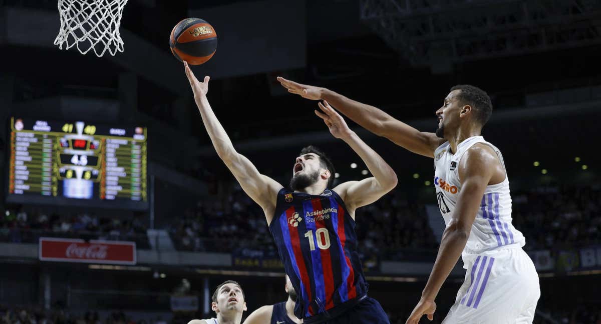 Kalinic anota ante la oposición de Cornelie./ACB Media
