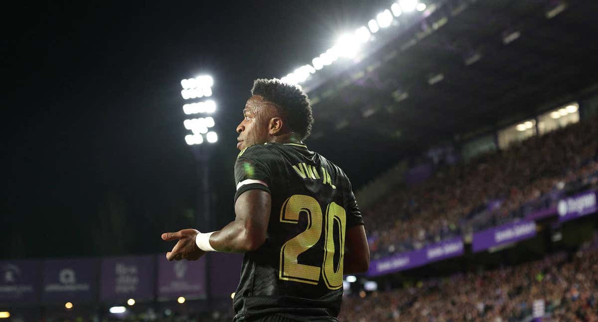 Vinicius, incrédulo, durante el partido ante el Valladolid. /Reuters