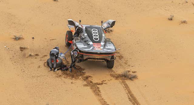 La intrahistoria de los 33 minutos agónicos de Carlos Sainz en el Rally Dakar