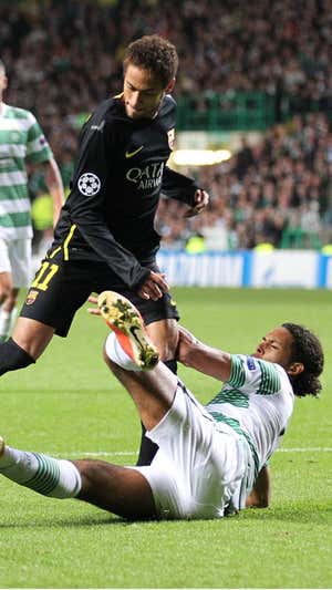 Van Dijk y Neymar durante un partido de Champions. GETTY