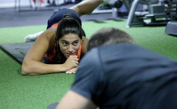 Jessica Bouzas junto a Adolfo Madrid en una sesión de entrenamiento.  Salvador Fenoll