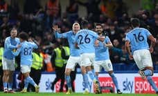 Un gol de Mahrez deja tocado a Potter y avisa al Arsenal