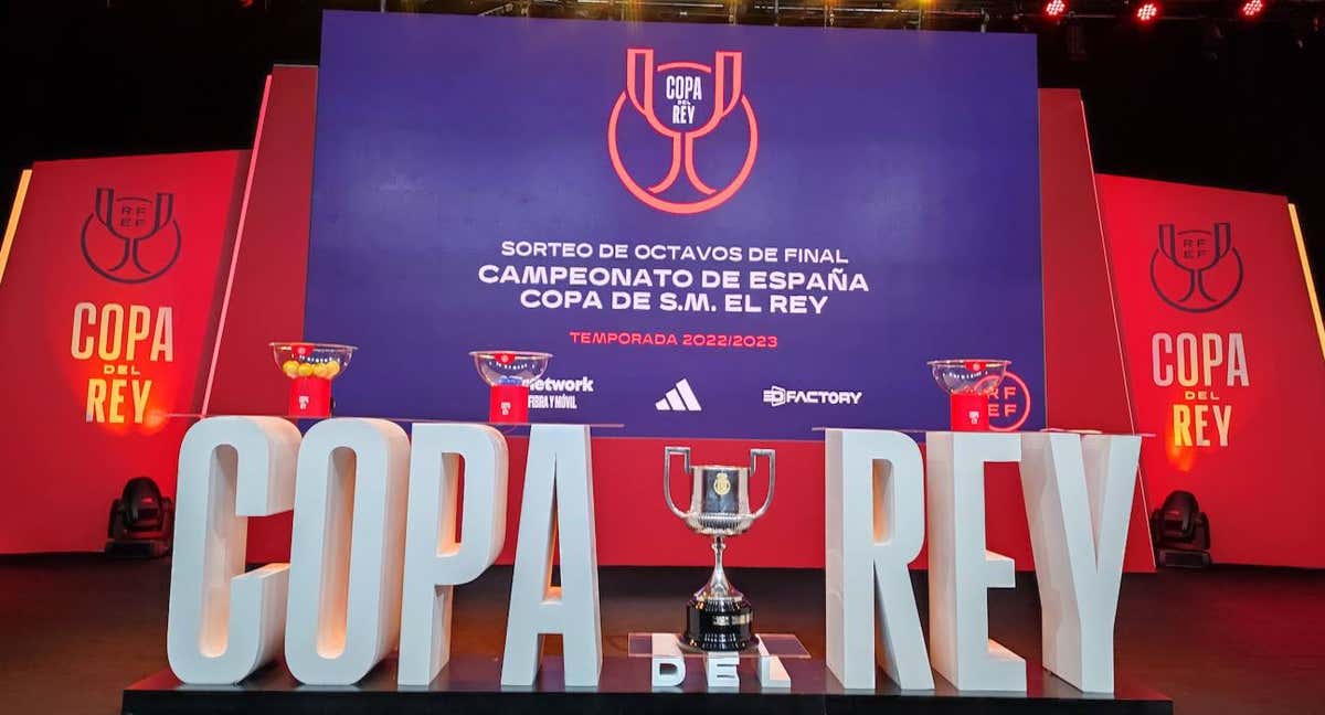 Sorteo de los octavos de final de Copa del Rey en el Salón Luis Aragonés de la RFEF. /Relevo