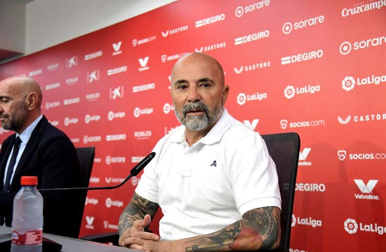 Sampaoli confía en el mercado: «Cuando pasan los Reyes, el turrón se vuelve más barato»