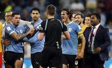 Edinson Cavani: «Si me sancionan por pegar al VAR, al árbitro tienen que meterlo preso»