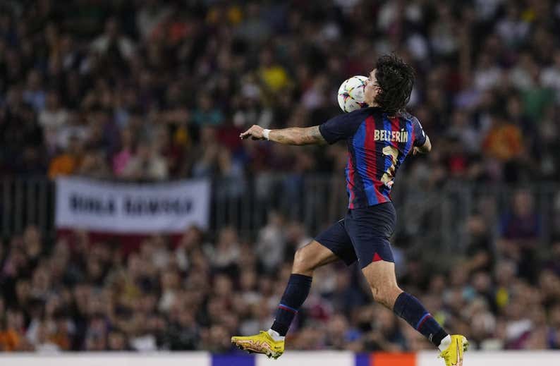 Palo para Bellerín: Xavi lo descarta y no estará ante 'su' Betis