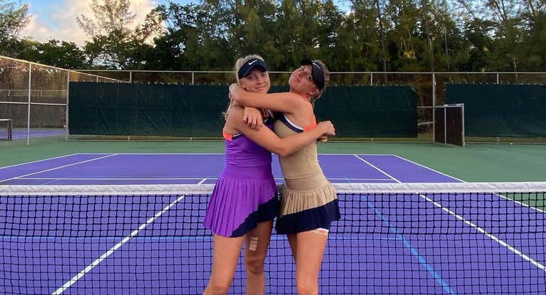Las hermanas Linda y Brenda Fruhvirtova.
