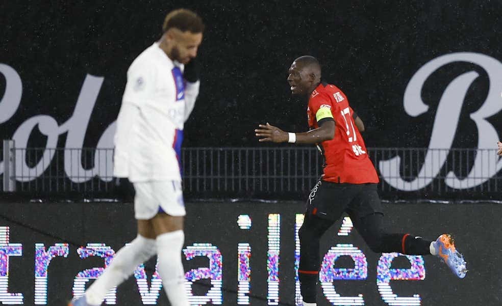 Messi y Mbappé vuelven a coincidir tras el Mundial, pero el PSG pierde en Rennes